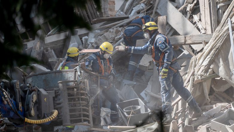Rescue Teams Search for 3 Missing After Building Collapse in Germany