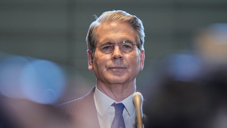 Bessent Grants a 30-day Extension for Russian Oil in Tankers