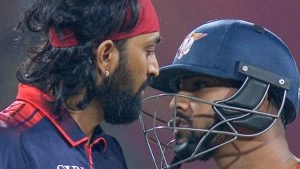 Krunal Pandya, Nicholas Pooran Involved in Heated Exchange During LSG vs RCB IPL 2026 (Watch Video)