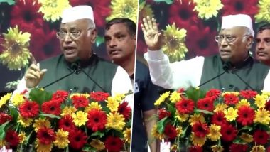 'You Useless Fellows': Mallikarjun Kharge Loses Cool as Congress Workers Raise 'DK-DK' Slogans at Bengaluru Event (Watch Video)