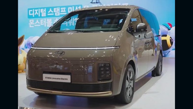 Hyundai STARIA Limousine Electric Debuts as Premium All-Electric MPV