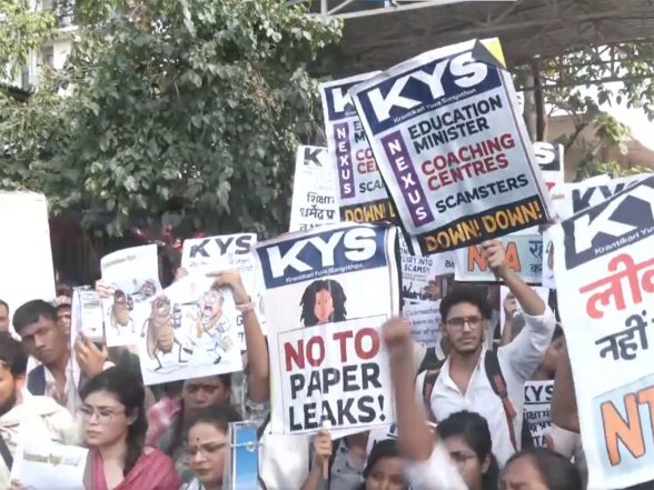 India News | Students Protest NEET-UG 2026 Leak, Opposition Demands Pradhan's Resignation Amid Parliamentary Panel Meet