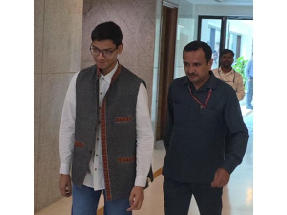 India News | Sarthak Sidhant Appears Before Parliamentary Committee to Presents Findings on CBSE's OSM System