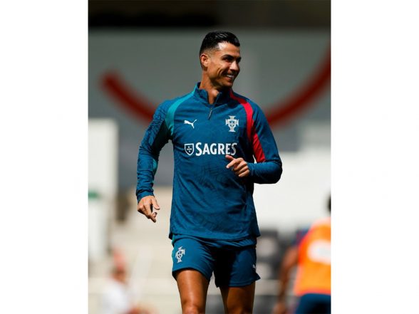 Sports News | Portugal Icon Cristiano Ronaldo Shares Glimpses of First Training Session Ahead of FIFA World Cup