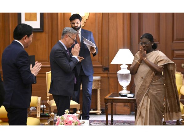 World News | Laos Deputy PM Phomvihane Calls on President Murmu; Both Sides Eye Deeper Trade, Tech Ties