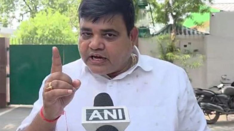 India News | Tejashwi Yadav Returns Security Cover After Lalu Prasad, Rabri Devi Refuse New Personnel: RJD's Shakti Yadav