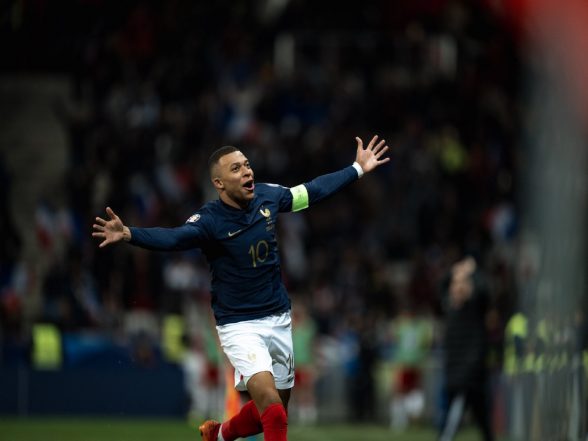 Sports News | Mbappe Choses Ronaldo to Outscore Messi; Picks Himself to Outscore Portugal Icon in WC2026