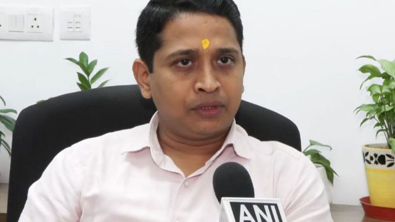 India News | No Documentation Needed: Census Official Clarifies Misconceptions, Dismisses Link to SIR