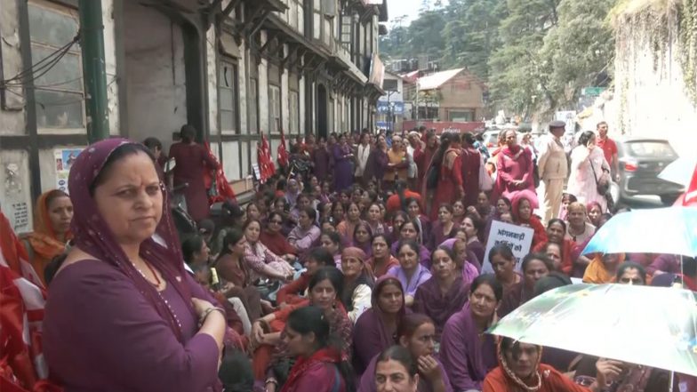 India News | Aganwadi Workers Gherao Himachal Secretariat, Demand Gratuity, Pension and Social Security Benefits