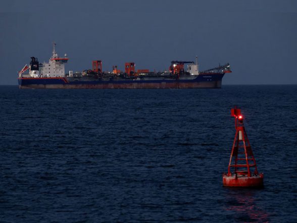 World News | Palau-flagged Oil Tanker, Blacklisted by US, Made 4 Attempts to Evade Hormuz Blockade: Sources