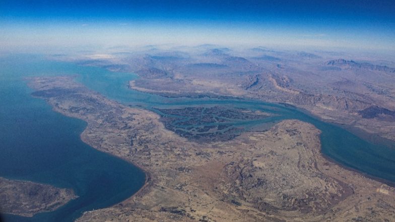 World News | Explosion Heard Near Iran's Qeshm Island