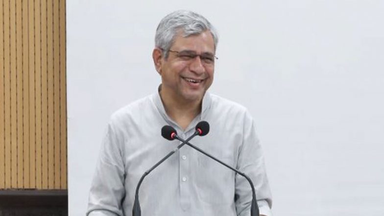 India News |  Ashwini Vaishnaw Inaugurates 'Makers Lab' at MNIT Jaipur; Highlights India's Self-reliance in Nano SIM Manufacturing