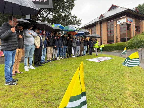 World News | PoJK Activists Protest Outside Pakistani Consulate in UK, Demand Justice