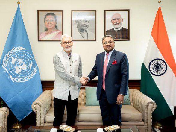 World News |   Dr Yvan Hutin, WHO Country Representative to India, Presents Credentials to MEA Secretary (West)