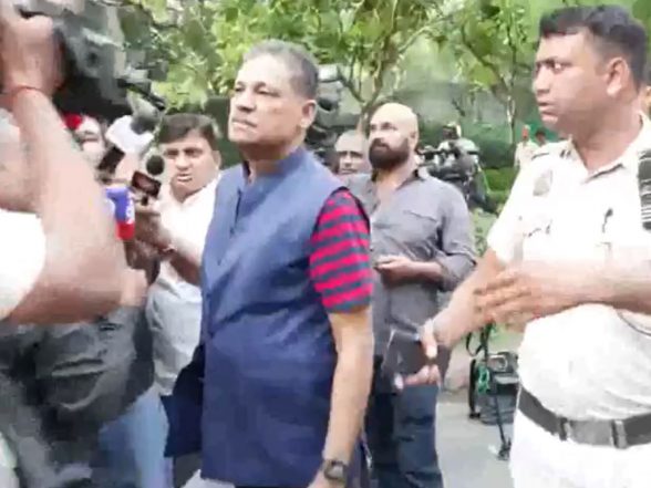 India News | TMC MPs Seek LS Speaker's Intervention Against Rebel Group, Cite Anti-defection Law