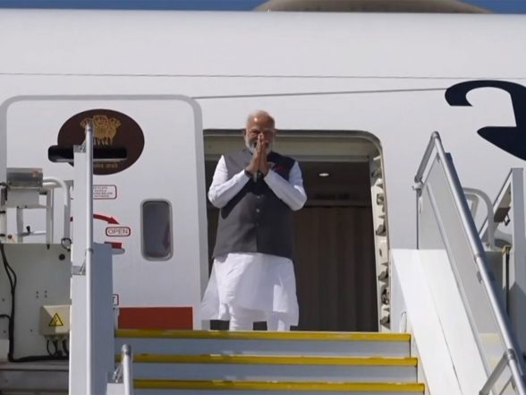 World News | PM Modi Arrives in Geneva on Way to Participate in G7 Summit in Evian, France