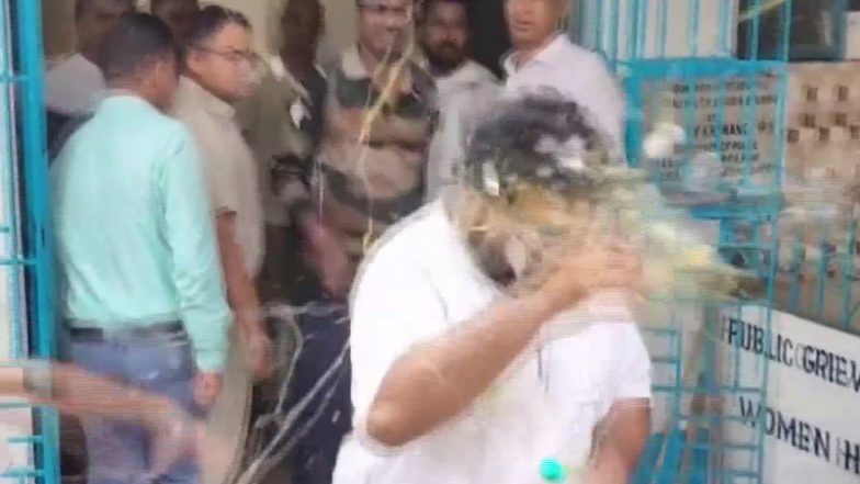 India News | Trinamool Youth Leader Soumitra Banerjee Attacked with Eggs While Being Taken to Court