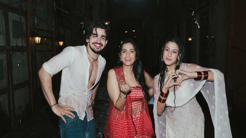Entertainment News | Asees Kaur Comes Up with Punjabi Romantic Track 'Gal Dil Di'