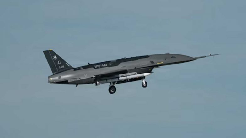 World News | USAF Awards Production Contracts for Semi-autonomous Collaborative Combat Aircraft, Plans Fleet of 1,000