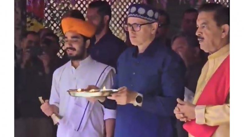 India News | J-K CM Omar Abdullah Offers Prayers at Kheer Bhawani Temple, Reviews Mela Arrangements