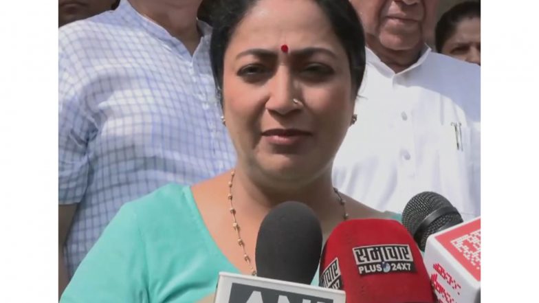 India News | Delhi CM Rekha Gupta Inaugurates 'Jan Kalyan Shivir' in Shalimar Bagh