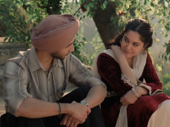 Entertainment News | 'Main Vaapas Aaunga' Makers Unveil New Song 'Tere Paas Main', Adding to Film's Emotional Music Journey