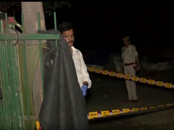 India News | Delhi: 51-year-old Man Sustains Gunshot Injury Near Lodhi Road Flyover