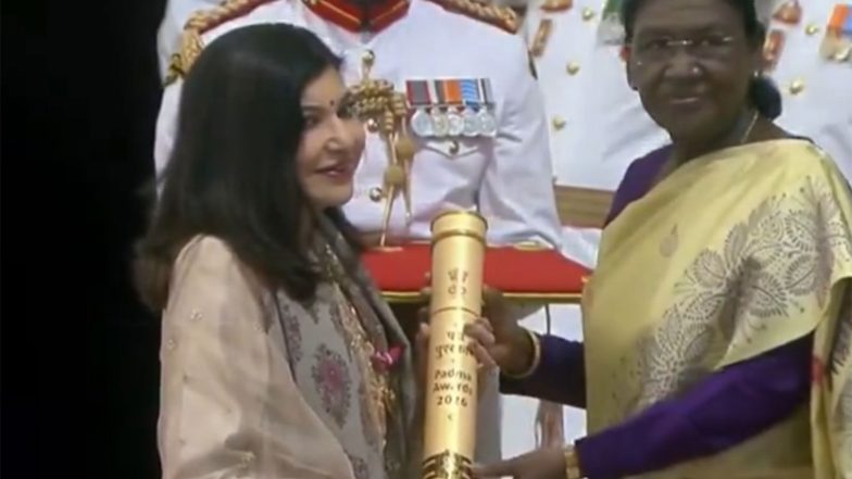 Entertainment News | Alka Yagnik Conferred with Padma Bhushan by President Droupadi Murmu