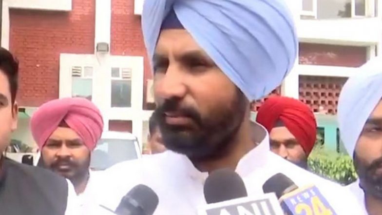 India News | Punjab Congress Leaders Demand Bhagwant Mann's Resignation over Viral Video Row