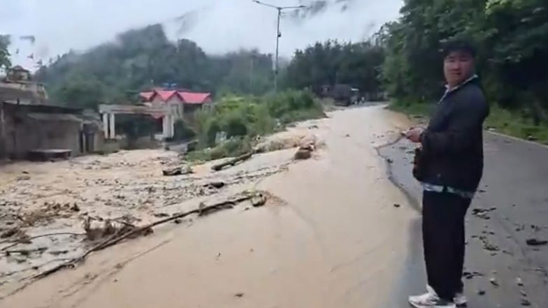 India News | Arunachal Pradesh: One Dead, 4 Missing After Flash Flood Hits Keyi Panyor District
