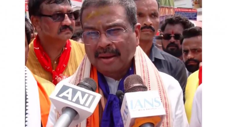 India News | Dharmendra Pradhan Thanks PM Modi for Highlighting in 'Mann Ki Baat' the Initiative of Central Sanskrit University Concerning BTech Course