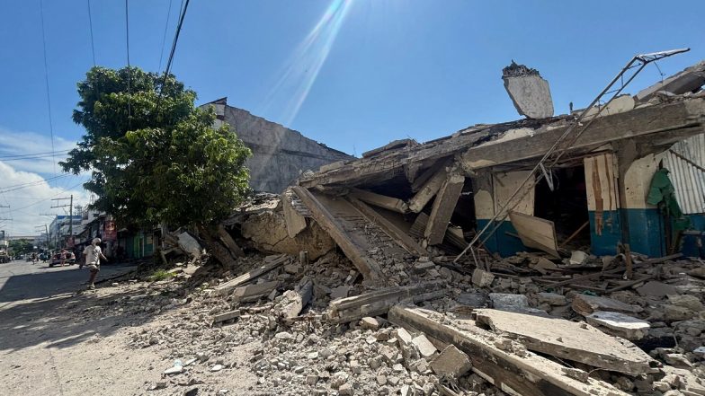 Philippines Earthquake: Death Toll Rises to 12, Over 200 Injured After Powerful 7.8 Magnitude Quake Destroys Buildings and Sparks Tsunami in Mindanao