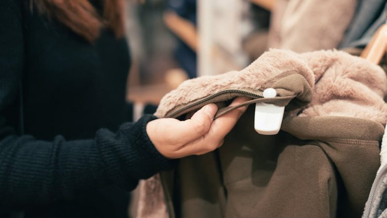 Indian Woman Tourist Allegedly Caught Shoplifting in Japan, Tries To Settle Matter With Money