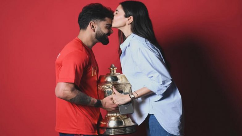 IPL 2026: Anushka Sharma Plants a Kiss on Virat Kohli's Forehead as They Celebrate RCB Victory