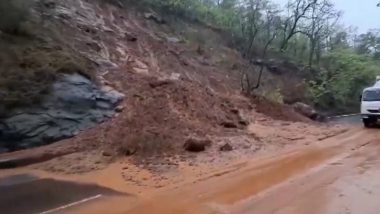 Nashik: Heavy Rainfall Triggers Landslide in Kasara Ghat, Mumbai-Agra Highway Blocked (Watch Video)