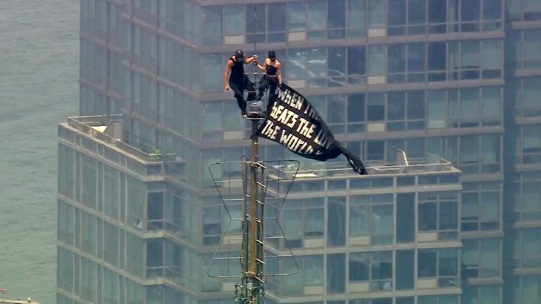 Empire State Building Proposal Stunt: Climber Couple Arrested After Scaling New York Skyscraper’s Antenna
