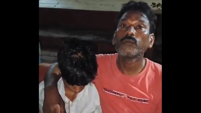 Child Falls From Train No 14261 Gaya Jn to Lucknow Ekta Express, Safely Reunited With Family at Babatpur (Video)