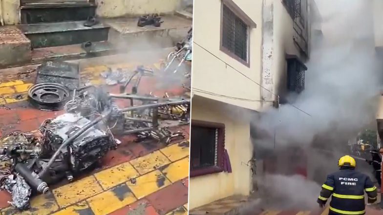 Pune E-Scooter Fire: Charging Electric Scooters Catch Fire in Pimpri-Chinchwad, Blaze Damages House, 1 Injured (Video)