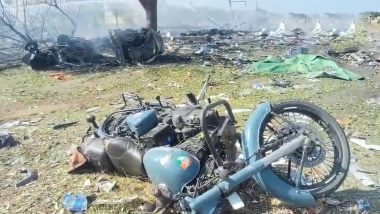 Tamil Nadu: 3 Killed in Massive Blast at Illegal Firecracker Unit Near Sivakasi (Video)