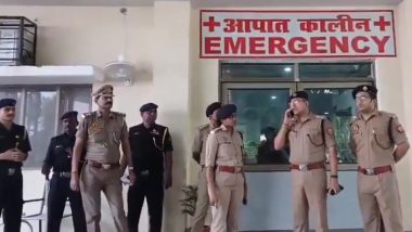 Pilibhit Hospital Knife Attack: Student Stabs Batchmate, Staff Member Inside CT Scan Room Over One-Sided Love (Watch Video)
