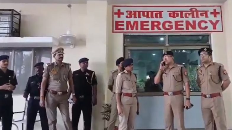 Pilibhit Hospital Knife Attack: Student Stabs Batchmate, Staff Member Inside CT Scan Room Over One-Sided Love (Watch Video)
