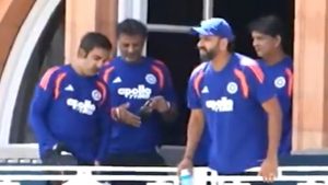 sports-Gautam Gambhir and Rohit Sharma Share Laugh at Lord's Balcony Ahead of IND vs ENG 3rd ODI 2026 (Watch Video)