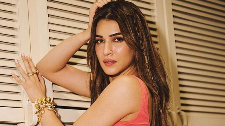Why Did Kriti Sanon Freeze Her Eggs During the &lsquo;Mimi&rsquo; Shoot? Actress Reveals the Reason (Watch Video)