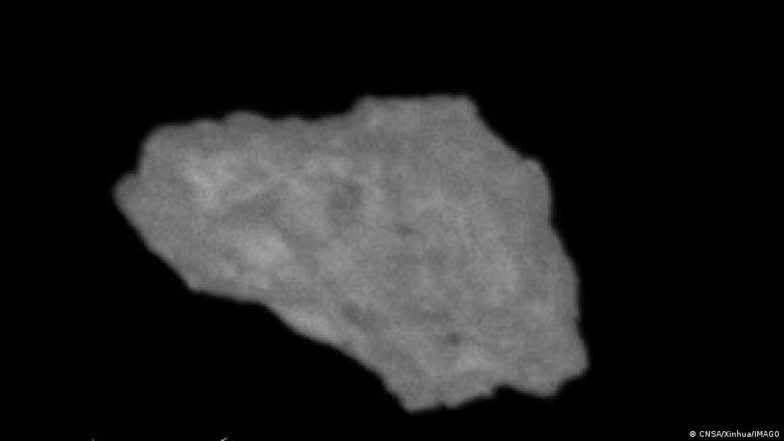 Chinese Tianwen-2 Space Probe Reaches Asteroid for Sampling