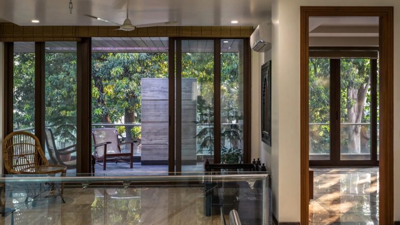 Business News | Aluminium Windows Price Guide: Cost, Installation & Factors Affecting Pricing in India