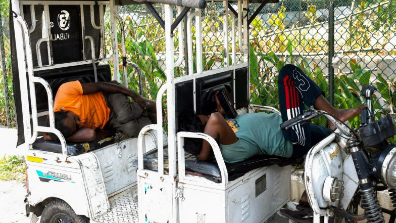 India News | MeitY Asks Google, Apple to Remove 7 Apps over Alleged Misuse to Disable E-rickshaw Batteries: Sources