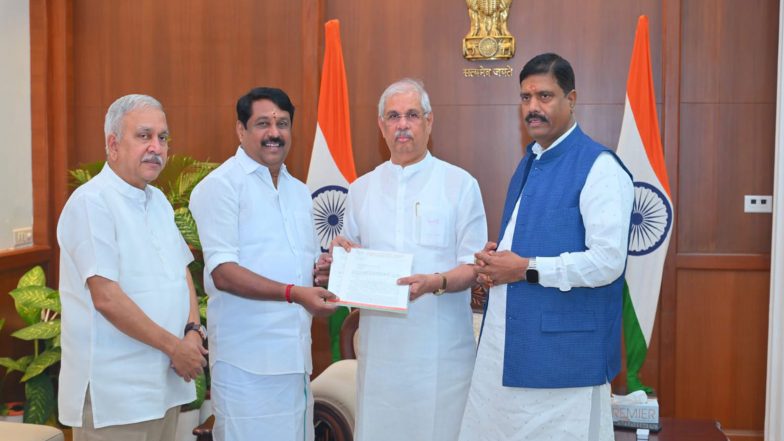 India News | Tamil Nadu BJP President Submits Memorandum to TN Governor over Alleged Cabinet Meeting Protocol Violation