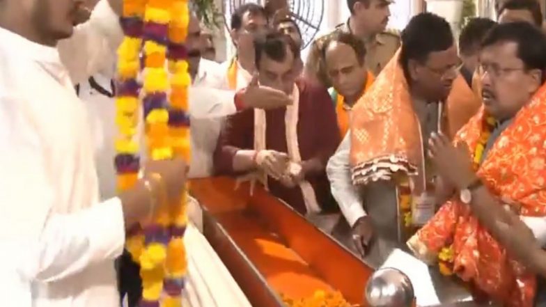 India News | BJP National President Nitin Nabin Offers Prayers at Hanuman Setu Temple in Lucknow