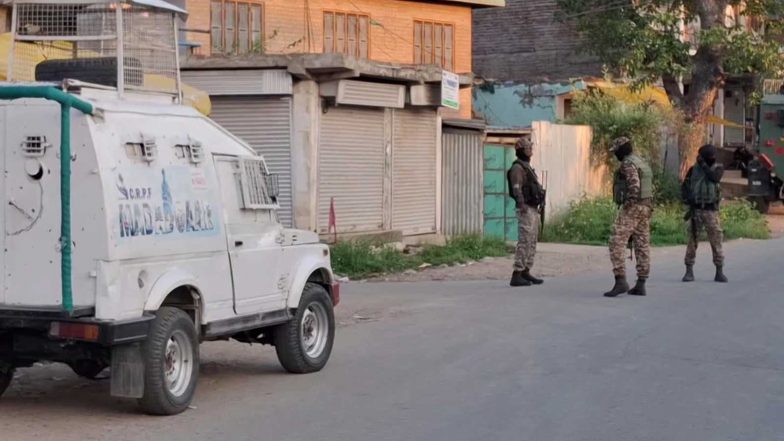 India News | J-K: Cordon and Search Operations Underway in Shopian After Gunshots Heard During Anti-terror Operation