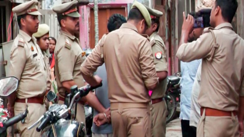 India News | Delhi: Three Arrested for Fatally Stabbing Man to Death; Police Solve Case Within 18 Hours